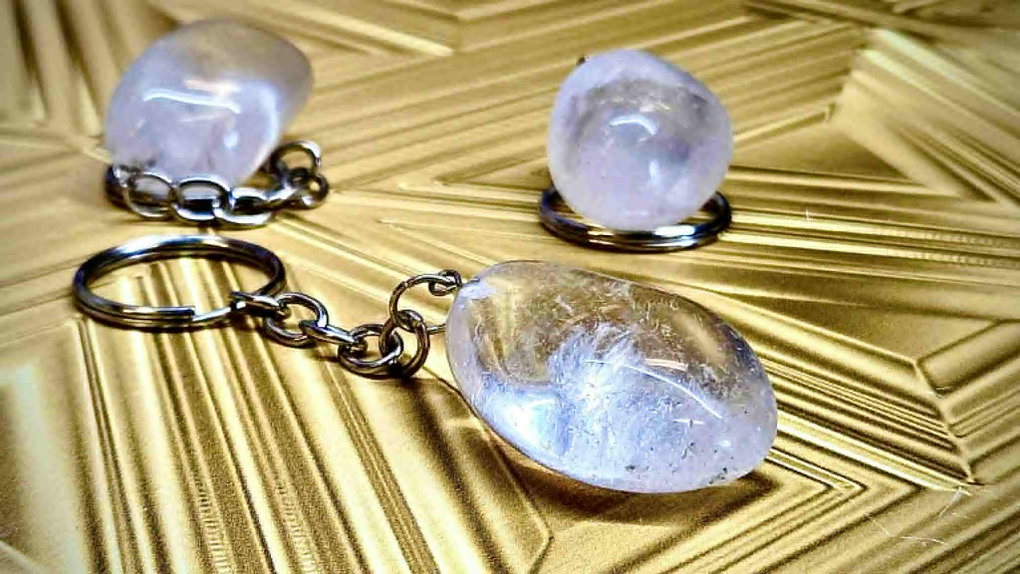 *Sold Out* Snatch that Money Quartz Keychains