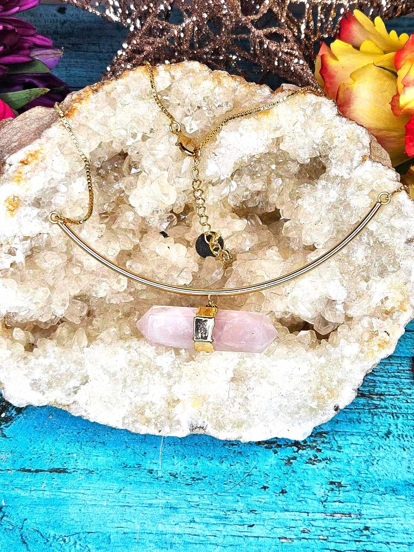 💐That is SO Pretty! Rose Quartz Bar Necklace