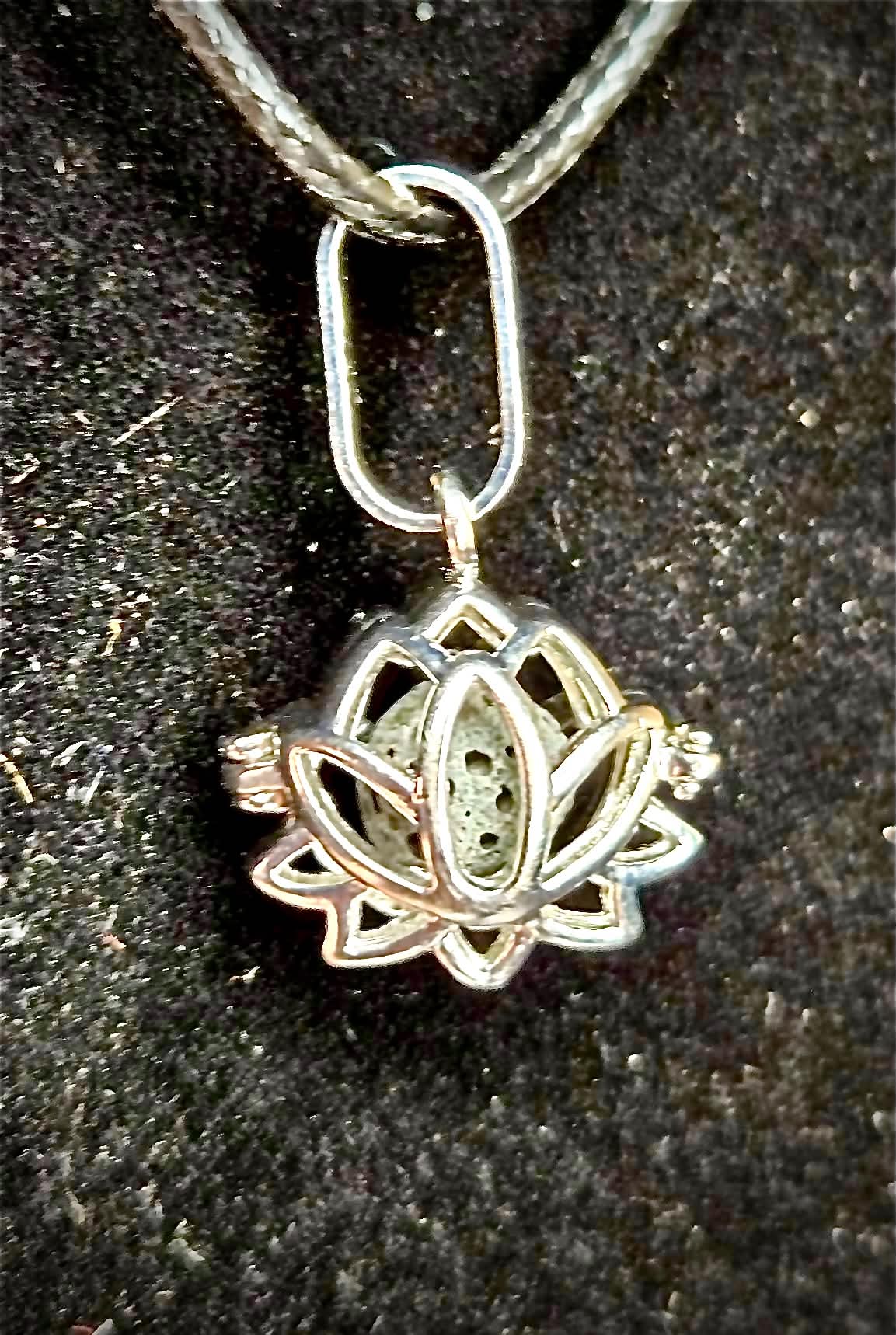 🌋Lava Bead Lockets