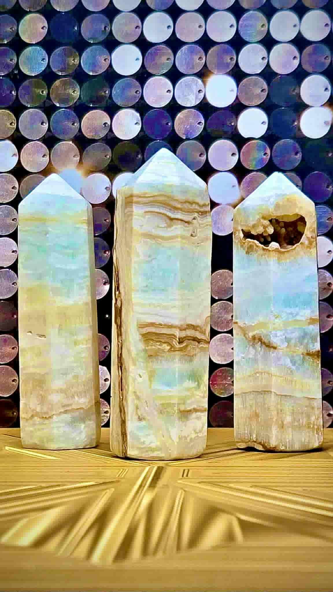 Luxe AF Caribbean Calcite Towers